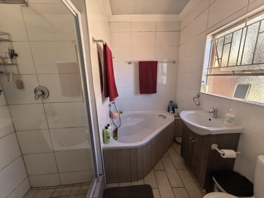 3 Bedroom Property for Sale in Parys Free State